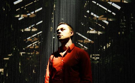 darrenhayes_wideweb__470x291,0